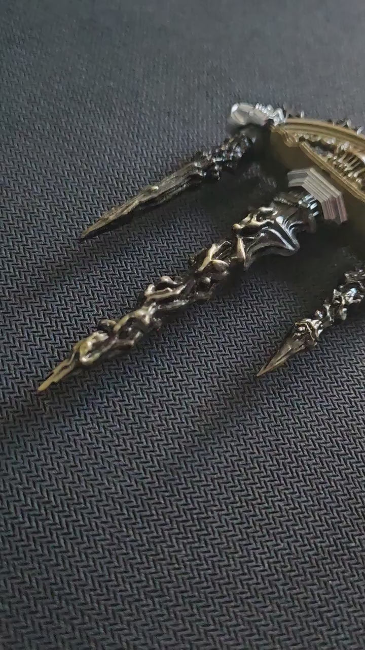 Mohgwyn's Sacred Spear metal replica video showing details and finish